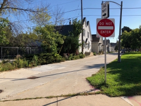Archer Avenue Deconstruction