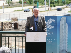 Mayor Tom Barrett