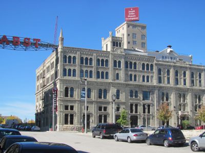 Brewhouse Inn & Suites