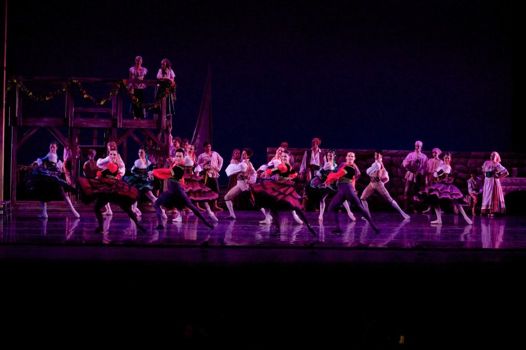 Milwaukee Ballet Company. Photo by Jenn Mazza.