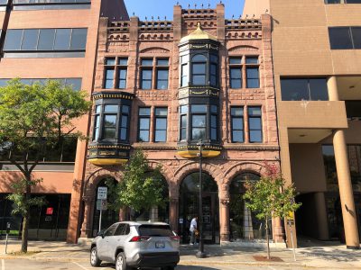 831-833 N. Jefferson St.