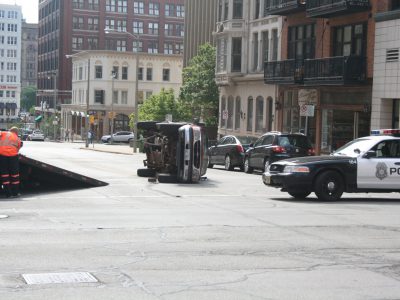 MKE County: Supervisors Seek to Limit Cellphone Use While Driving