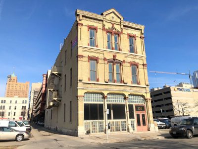 320 E. Clybourn St.
