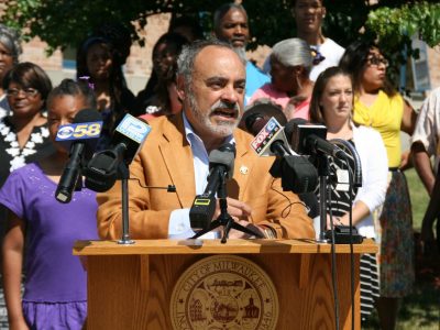 Housing Authority Leader Tony Pérez Resigns