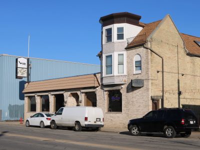828 S. 1st St.