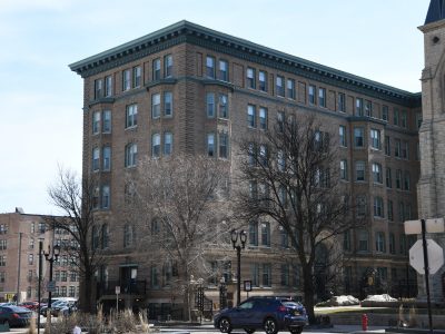 St. James Court Historic Apartments